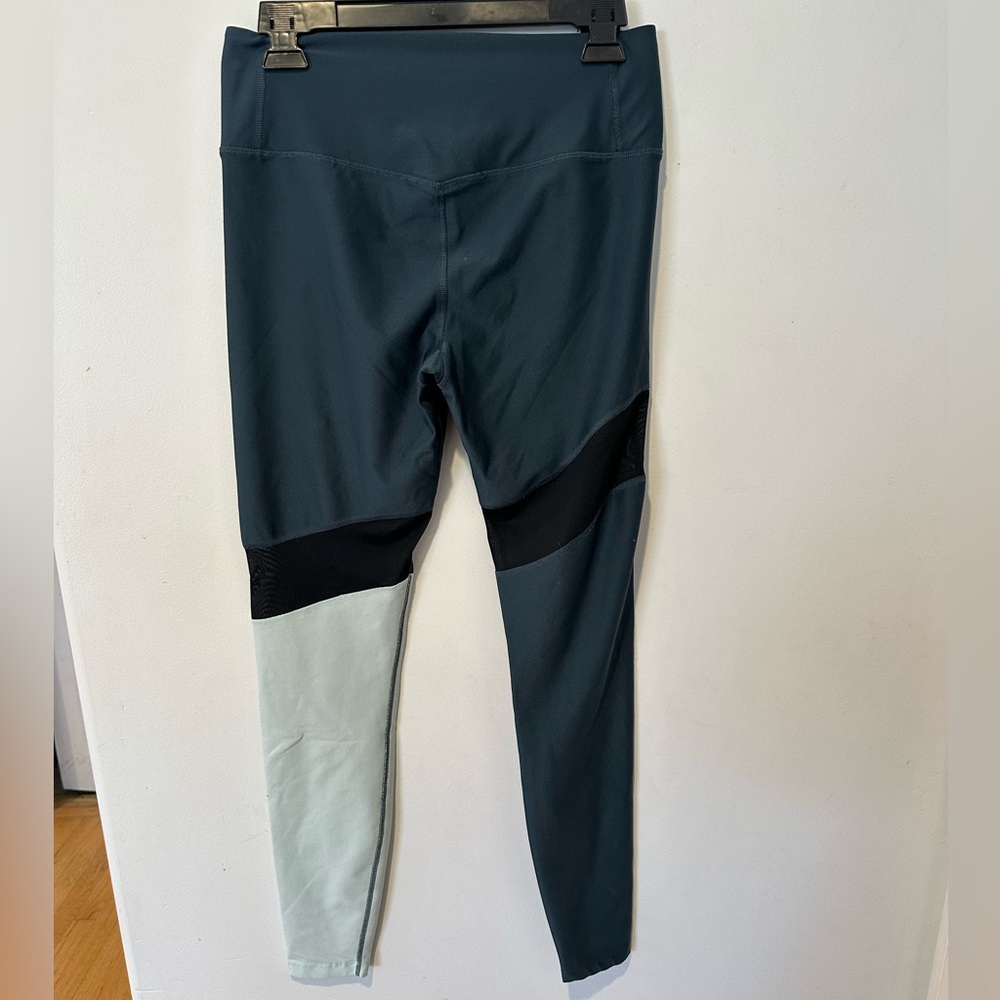 Nike Greenish/Blue Leggings Athletic Wear - Picture 2 of 3